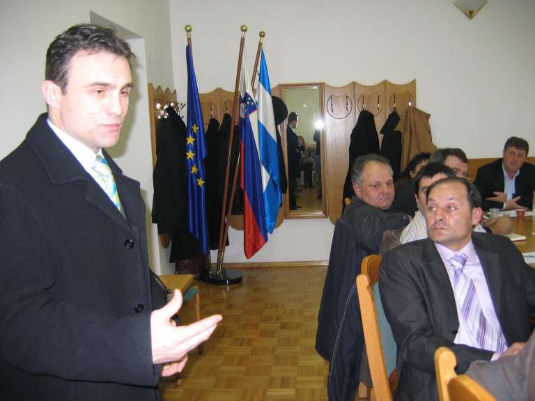 forum_romskih_svetnikov_direktor_urada.jpg