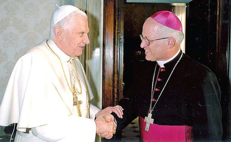 glavan_pri_pape_u.jpg