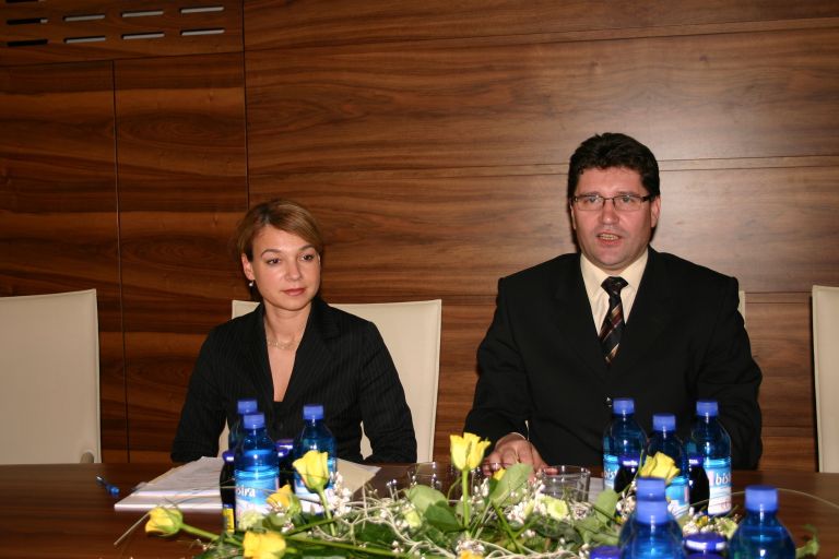 bre_i_ki__upan_ivan_molan_in_ministrica_za_visoko__olstvo__znanost_in_tehnologijo_mojca_kucler_...