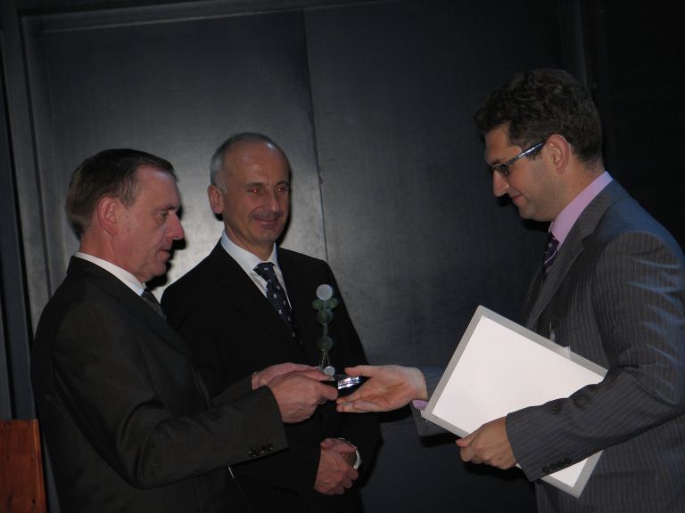 img_1070_000.jpg
