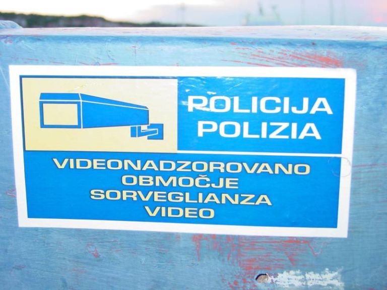 polizia.jpg