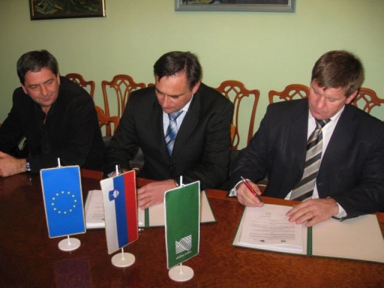 muha__resnik__bogovic.jpg