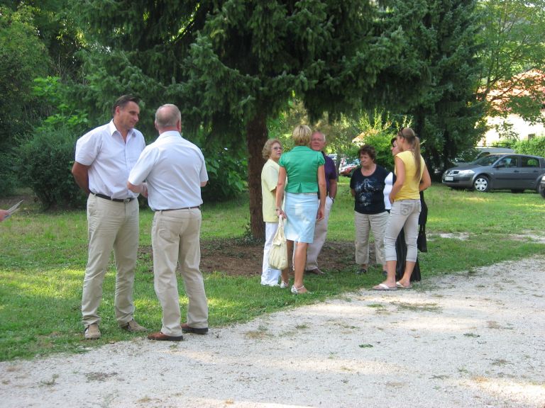 img_9195.jpg