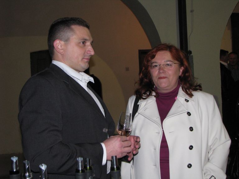 direktor_kz_metlika_cajnar_in_urednica_belokranjca_milav__eva.jpg
