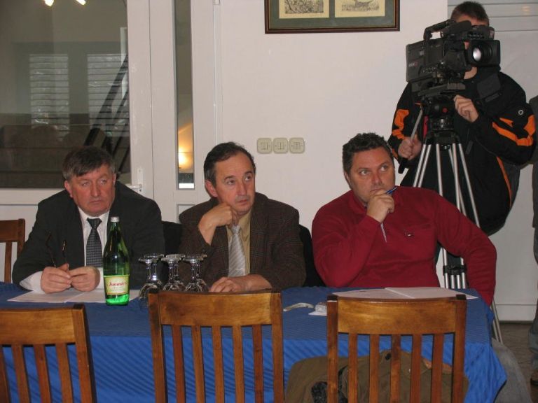 img_9052_2_1_000.jpg