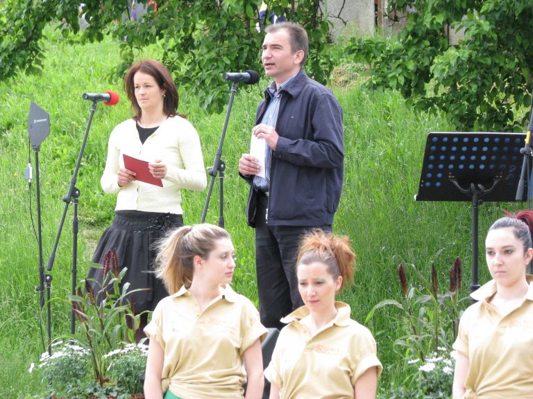 pomoli_veber_maj_2010.jpg