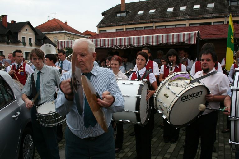 image002.jpg