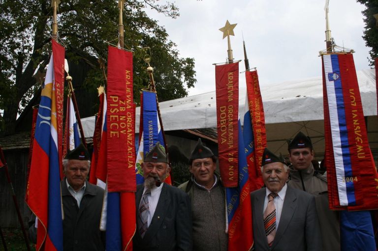 praporscaki_ko_zb_dobova__kapele__pisece_in_kozjanskega_odreda.jpg