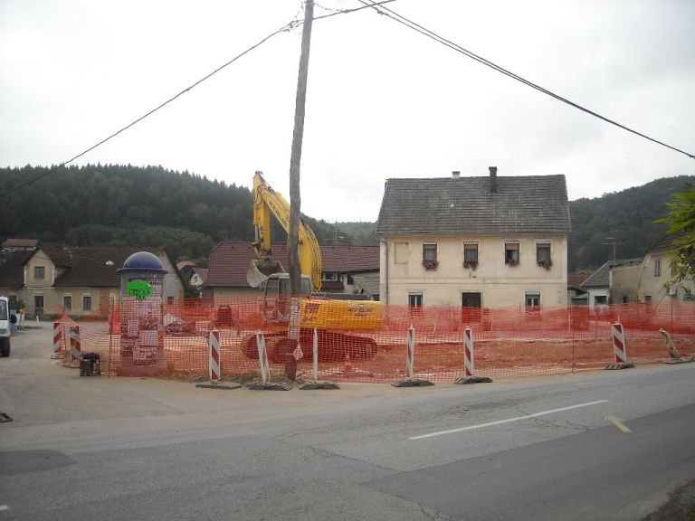 h_115.jpg