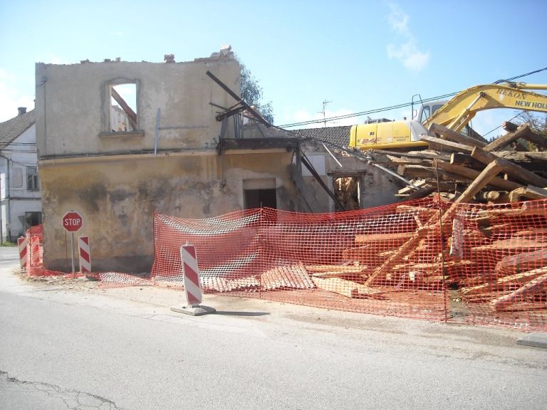 h_112.jpg