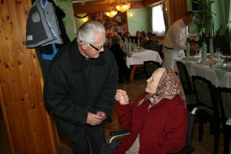 100_let_neze_blatnik_s_konjskega001.jpg