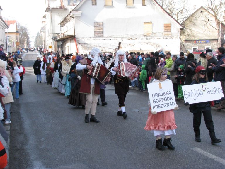 mackarada_2011_grajska_gospoda.jpg