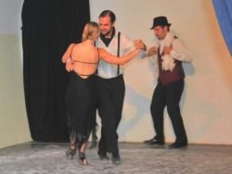 tango09.jpg