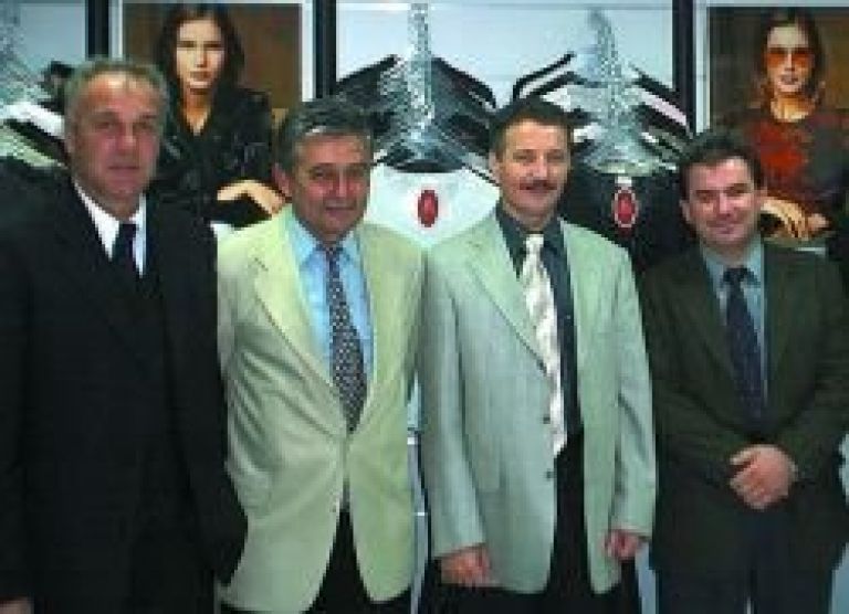 poslansi_sopek_2000_2004.jpg