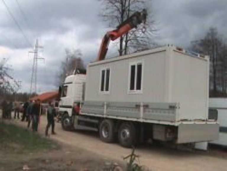 r121.jpg