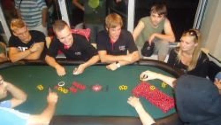 poletna_poker_sola_v_novem_mestu.jpg