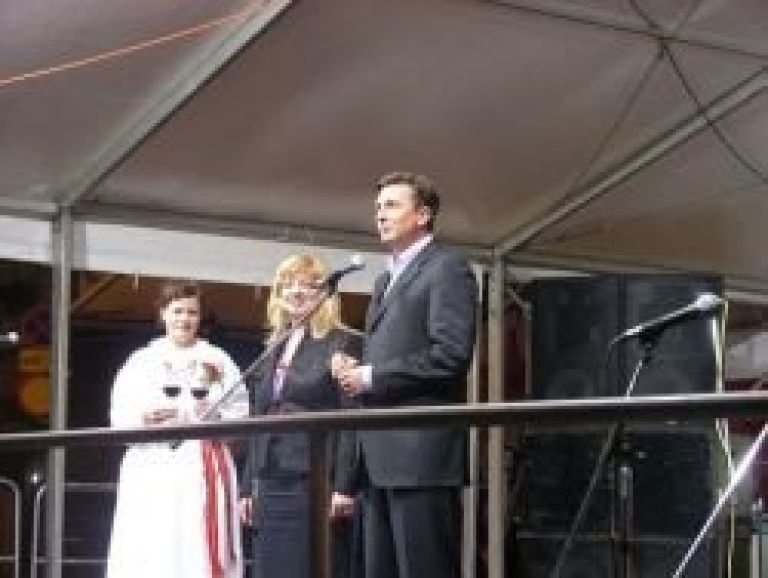 vinsko_vigred_je_odprl_evropski_poslanec_borut_pahor.jpg
