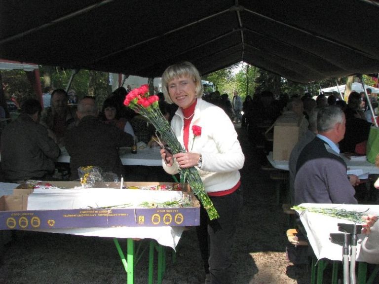 debenec02.jpg
