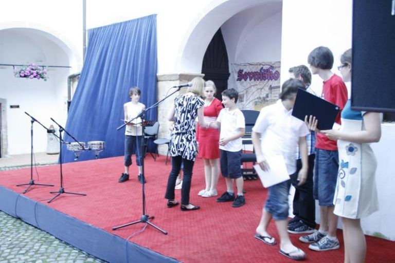 zakljucni_koncert_glasbene_sole_sevnica_002.jpg