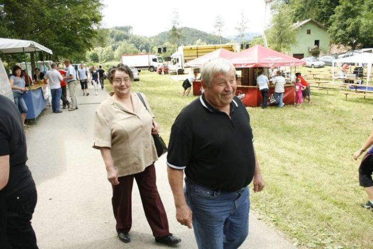 26__kmecki_praznik_v_trziscu_001.jpg