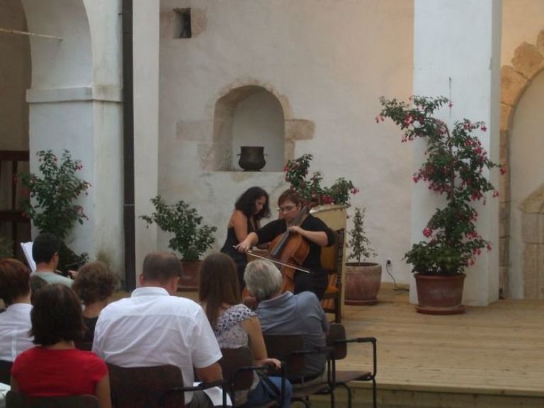 podsreda_violoncelo.jpg