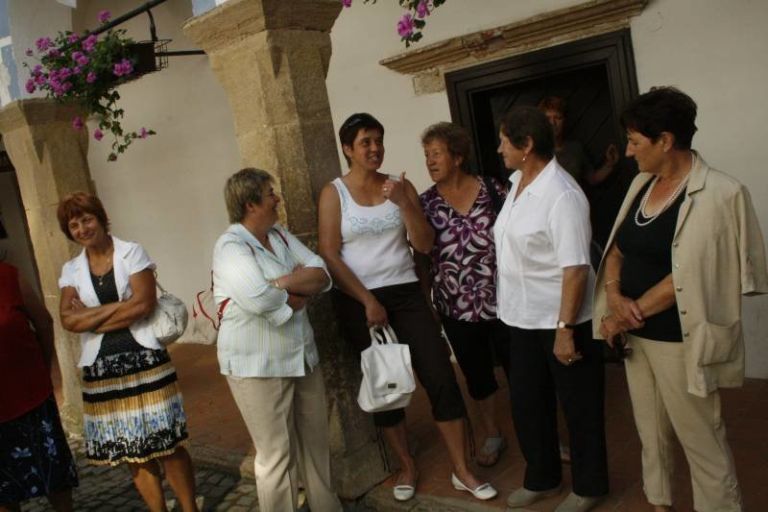 srecanje_posavskih_kmetic_v_sevnici002.jpg