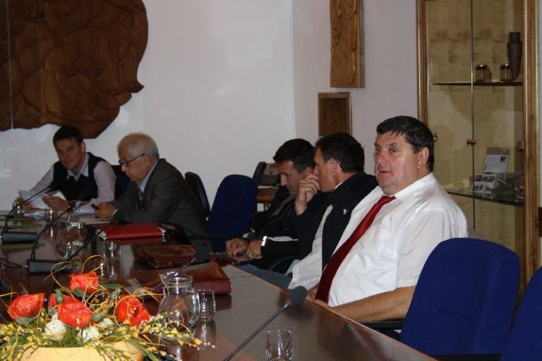 tre06.jpg