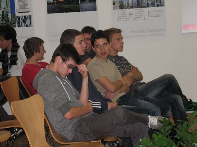noc_raziskovalcev002.jpg