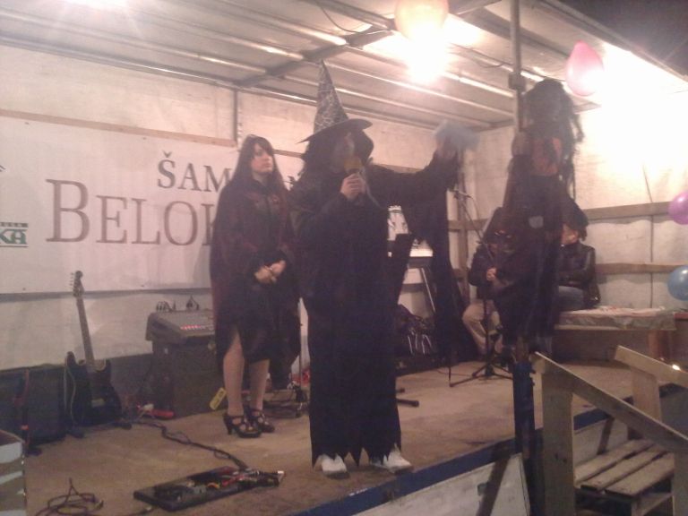 30102011417.jpg