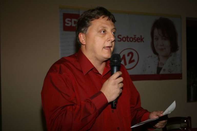 dejan_kralj.jpg