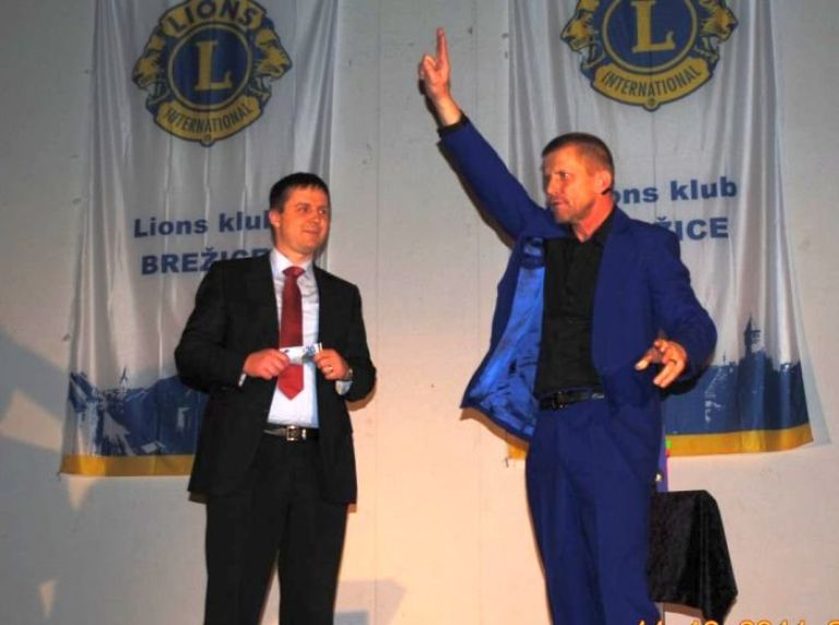 lions_br_13.jpg