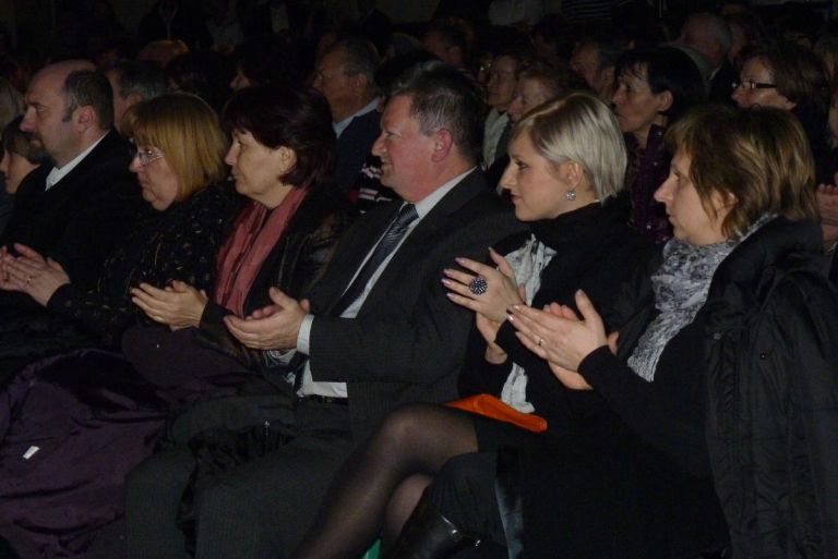 p1210343_3_1_000.jpg
