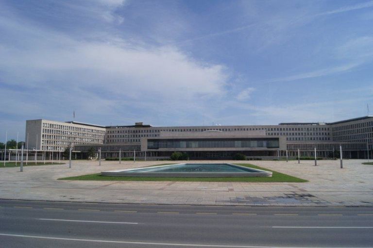 z_003.jpg