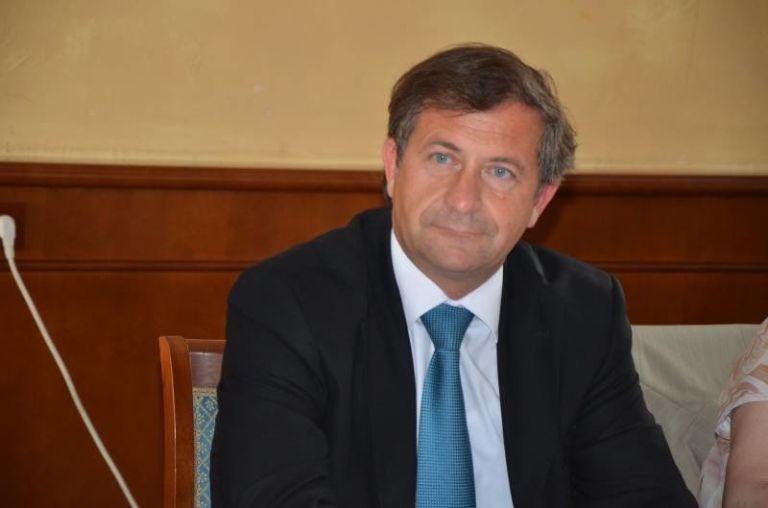 desus_bo_skusal_obnoviti_prepolovljeno_clanstvo004.jpg