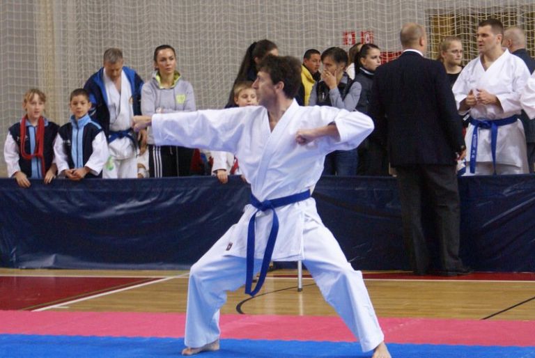 s_karate.jpg
