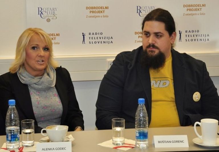 alenka_godec_in_bostjan_gorenc___pizama.jpg