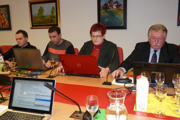 p1300053_12_1_000.jpg