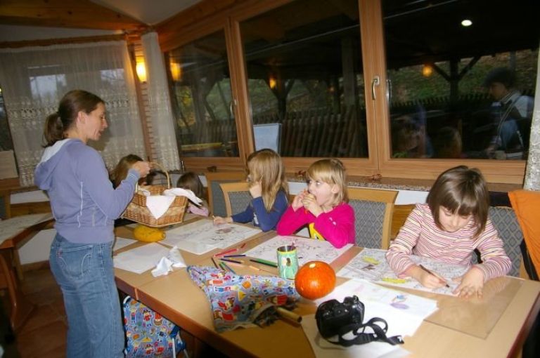 s_pujsek_katja_plut.jpg