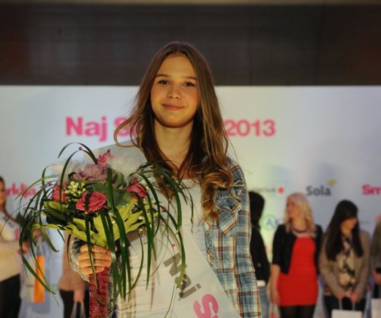 Anamaria Goltes naj smrklja 2013.JPG