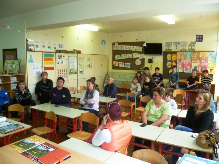 p1110582_000.jpg