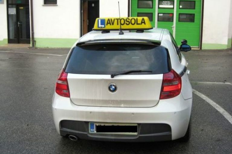 avto_sola_lokalno_ed.jpg