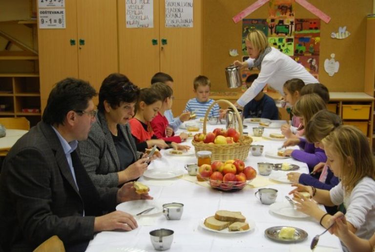zajtrk_v_dobovi___002.jpg