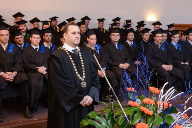t_diplomanti_02.jpg