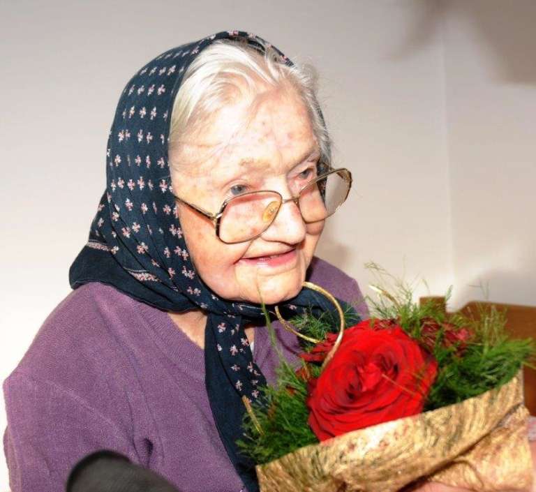 u_100_01.jpg