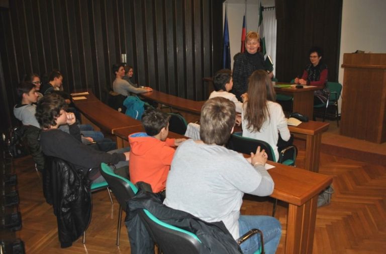 cr_003.jpg