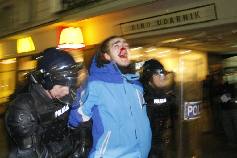 protest protestnik protesti maribor vstaja gotof tony