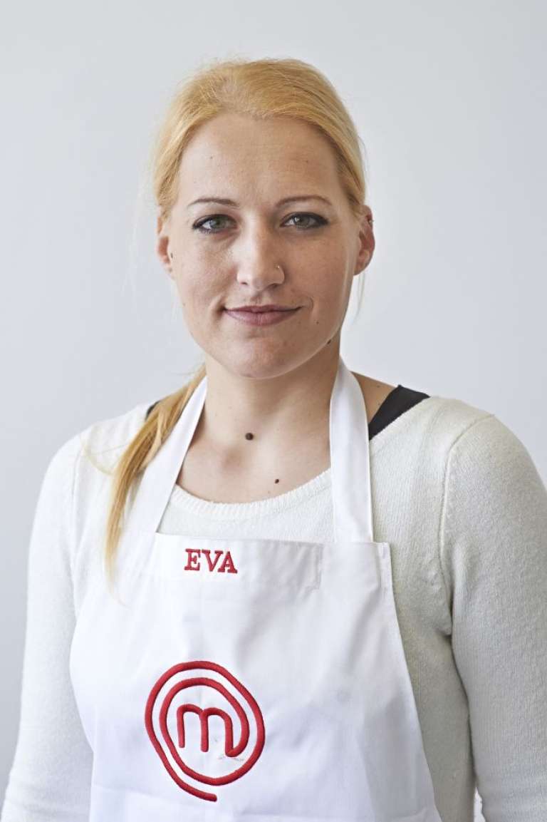 Eva Strniša.jpg