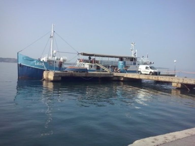 ladjica.jpg