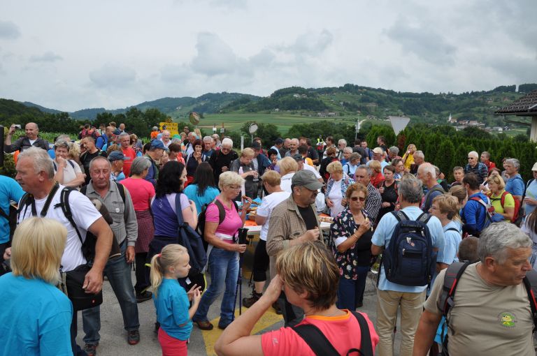 pohod_po_poti_slakove_in_pav__kove_mladosti03.jpg