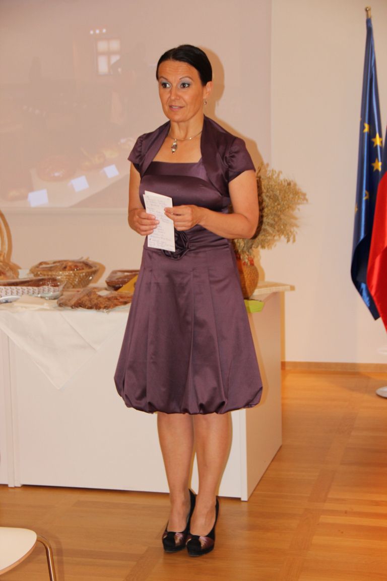 koordinatorka_projekta_dan_kruha_vina_in_salam_patricia___ular_iz_ob__ine_bre__ice.jpg